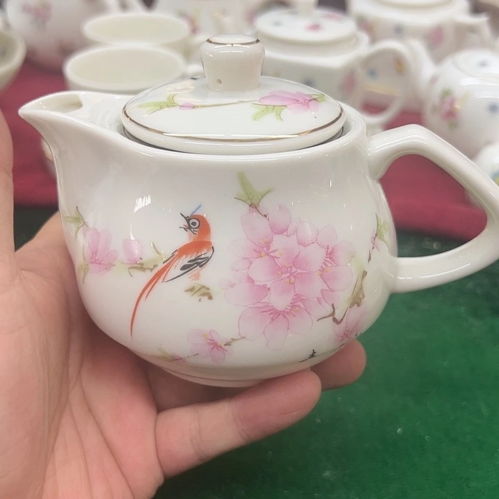陶瓷陶瓷茶壶哈哈哈哈哈哈