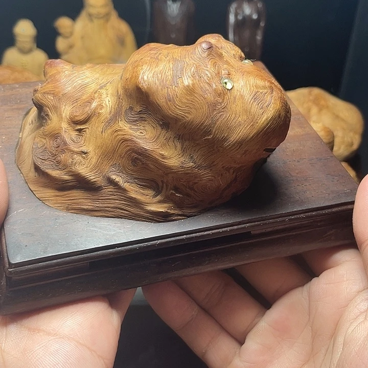 大叶紫檀（黑酸枝木类）
