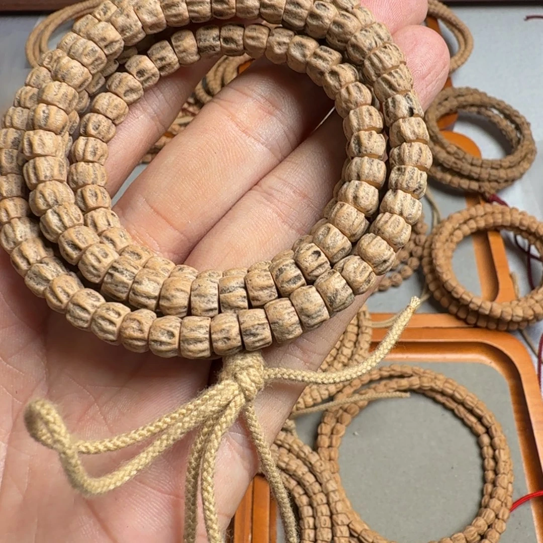 老***心柏香籽/百香籽吊坠