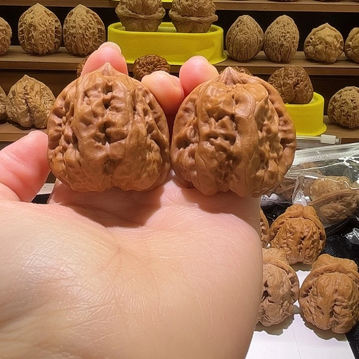 文玩核桃吊坠全品四开蛤蟆头