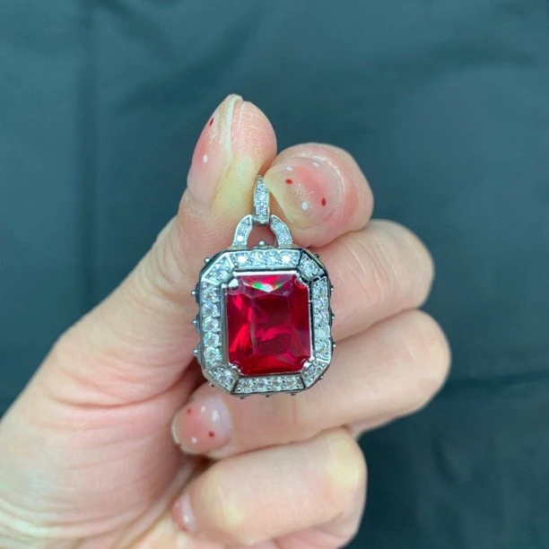 合成(培育)红宝石精工培育红宝石吊坠 T方113