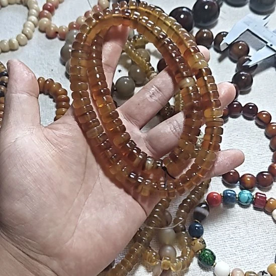 大叶紫檀（黑酸枝木类）