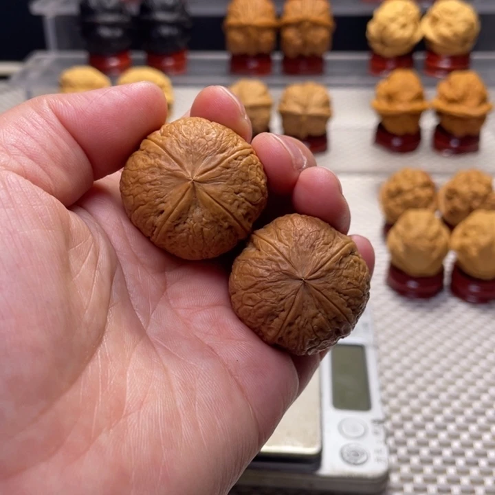 文玩核桃把件16柿饼子