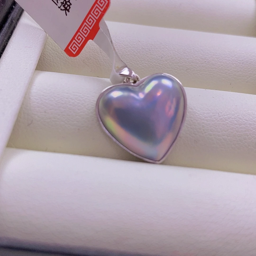 拼合珍珠（马贝珠）颈饰18K金镶嵌