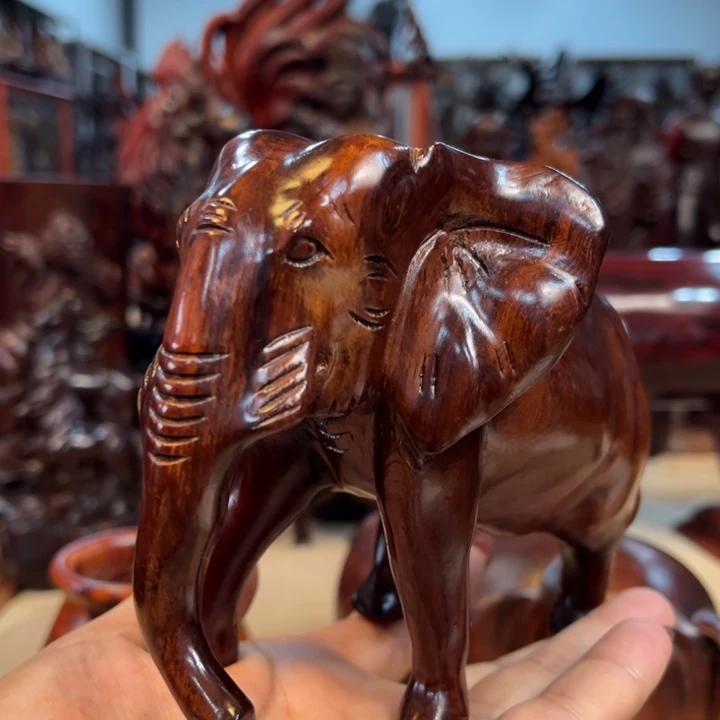 黑酸枝木类大象摆件