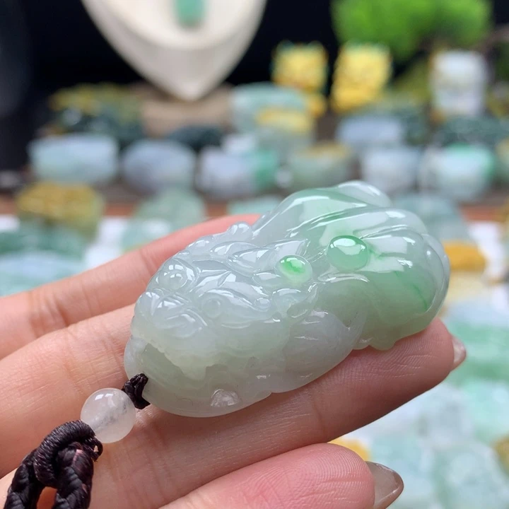 翡翠未镶嵌颈饰貔貅8