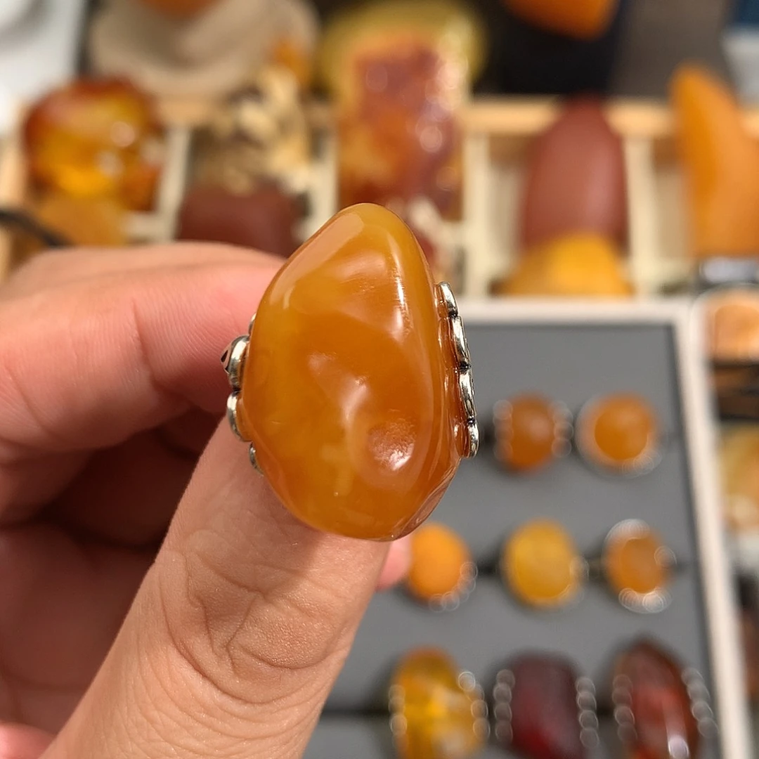 蜜蜡裸石未镶嵌你