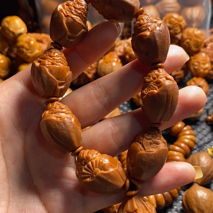 橄榄核吊坠包衣钟馗