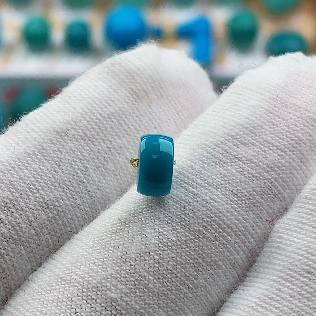 绿松石未镶嵌珠宝奇石7