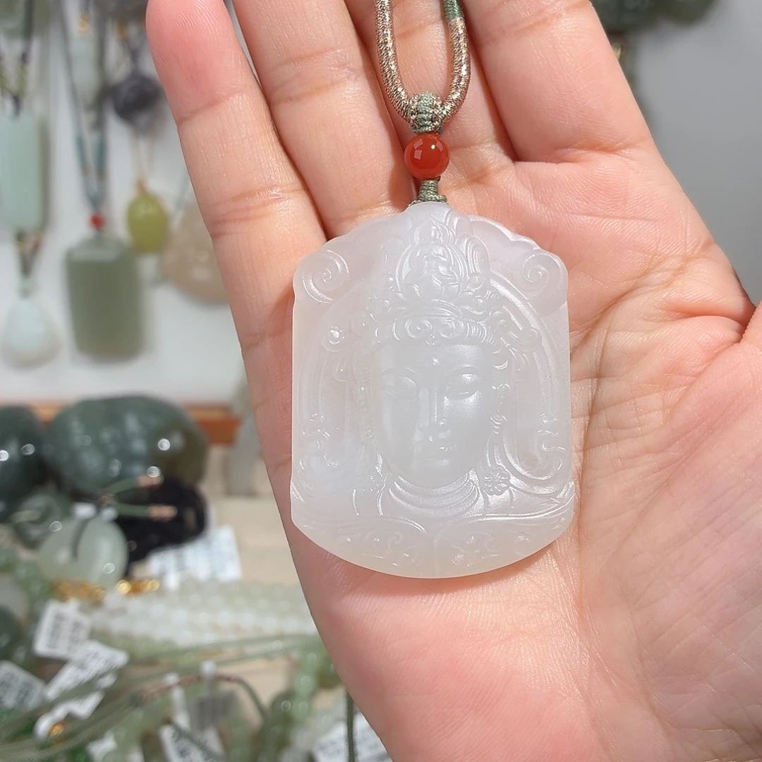 颈饰未镶嵌和田玉高冰款观音度母