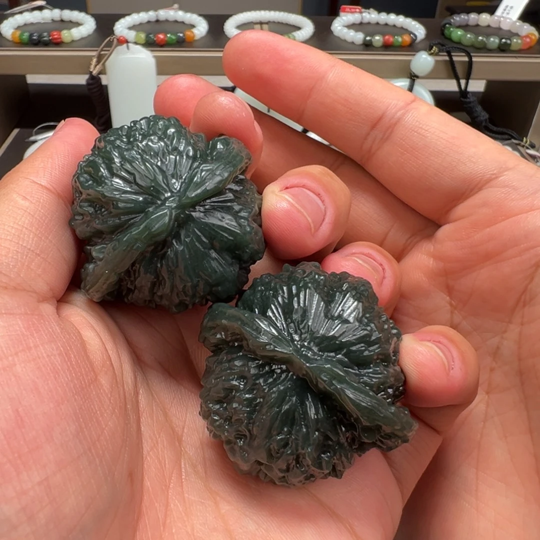 颈饰未镶嵌和田玉卡44