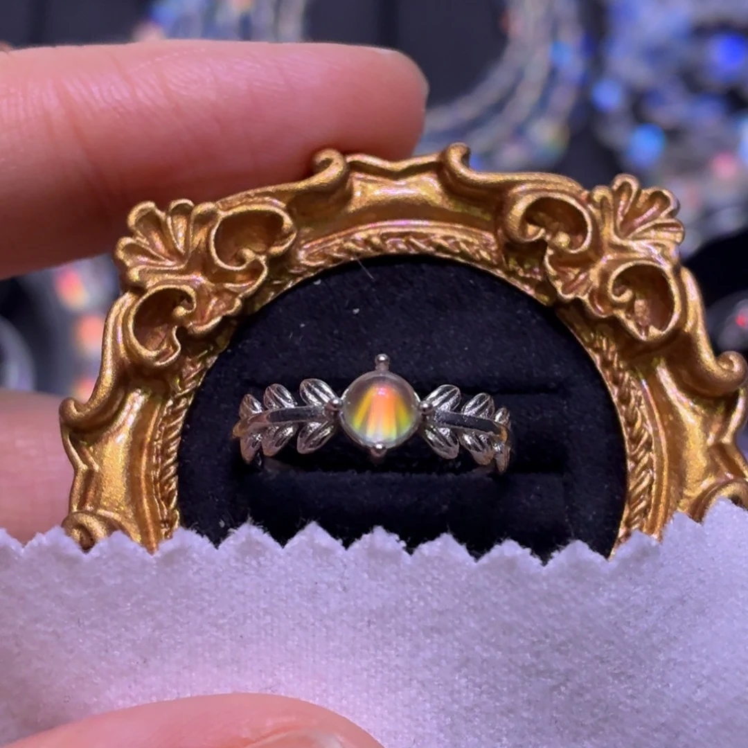 银S925镶嵌月光石戒指马岛戒指