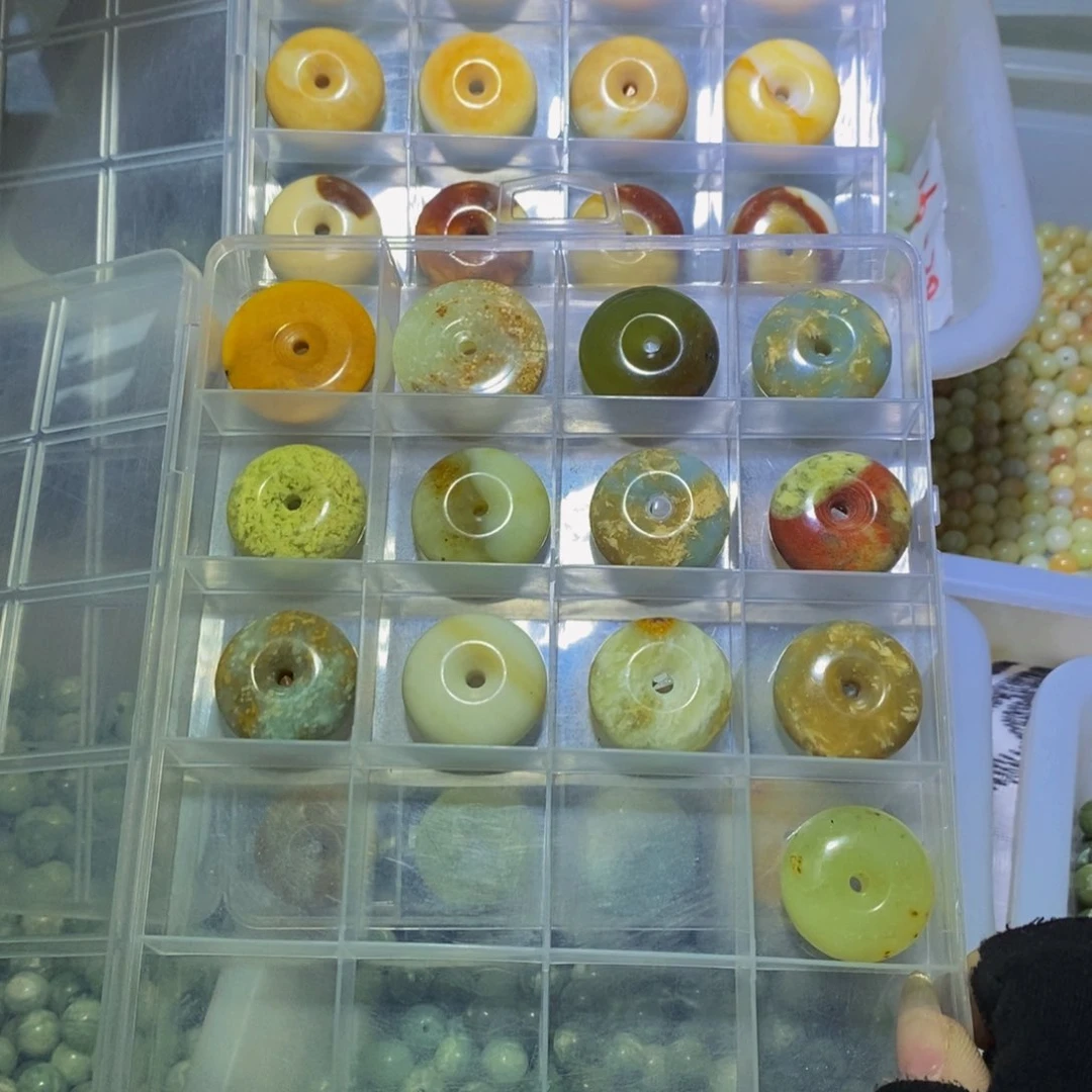 【闪购商品】蛇纹石玉颈饰未镶嵌?*244