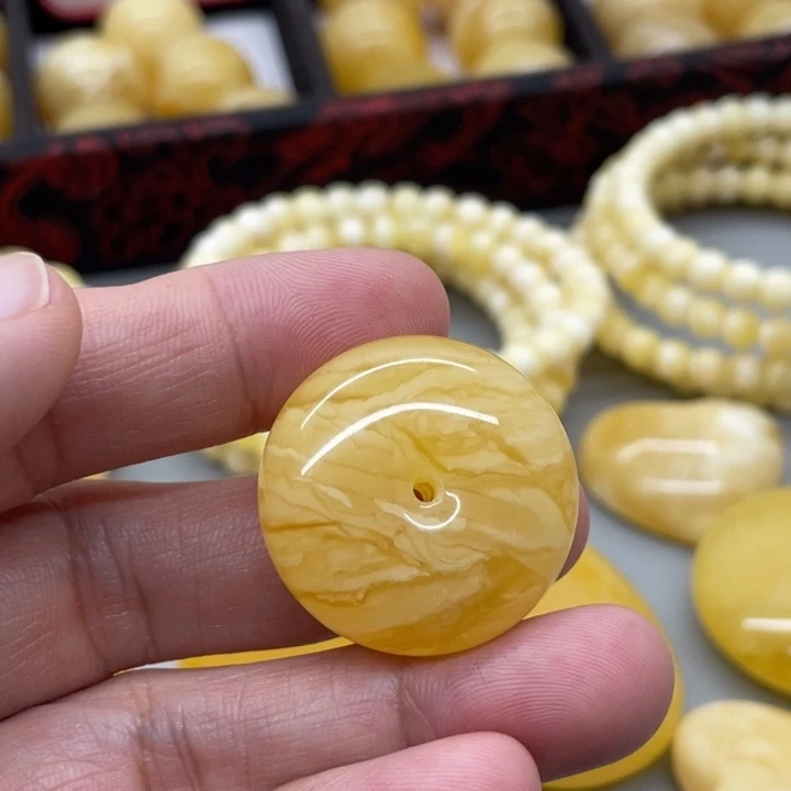 琥珀未镶嵌裸石蜜蜡