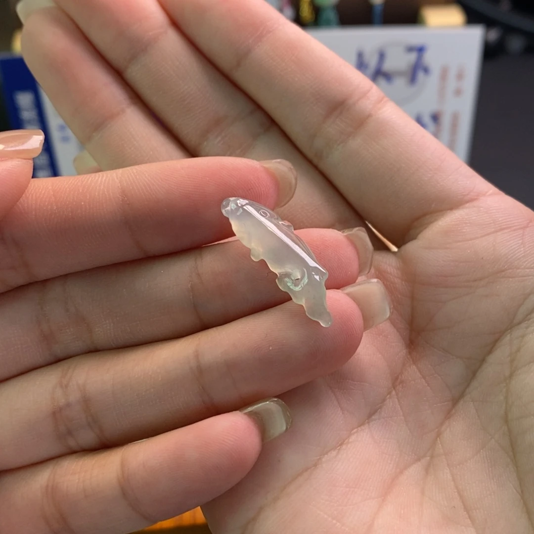 百***家翡翠未镶嵌颈饰17888