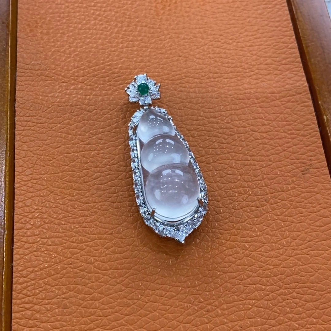 石英质玉吊坠(不含链)合金高*?