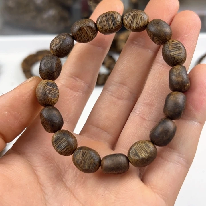 沉香手串蘑***熊留疤串单圈10mm