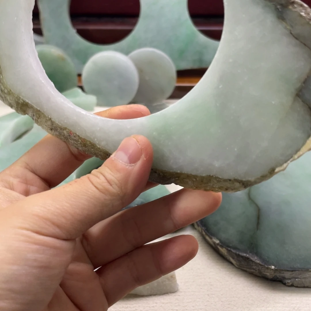 安***活翡翠未镶嵌颈饰8888888