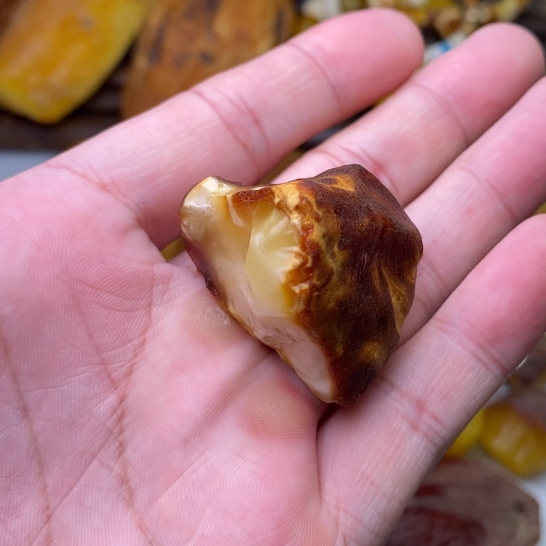 用***4定制琥珀天然蜜蜡
