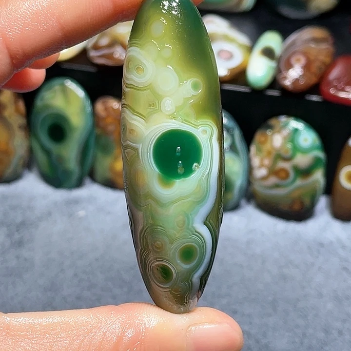 珠宝奇石玛瑙未镶嵌黑**妖