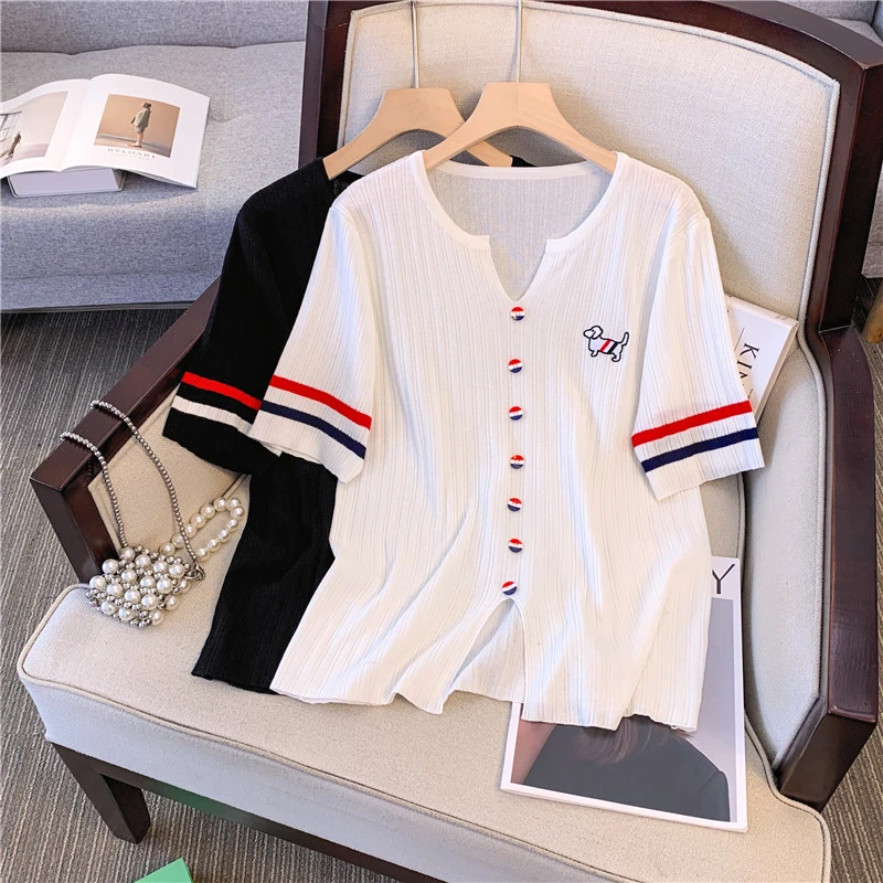 夏季胖MM条纹小狗刺绣麻花V领时尚气质上衣-CL-6266