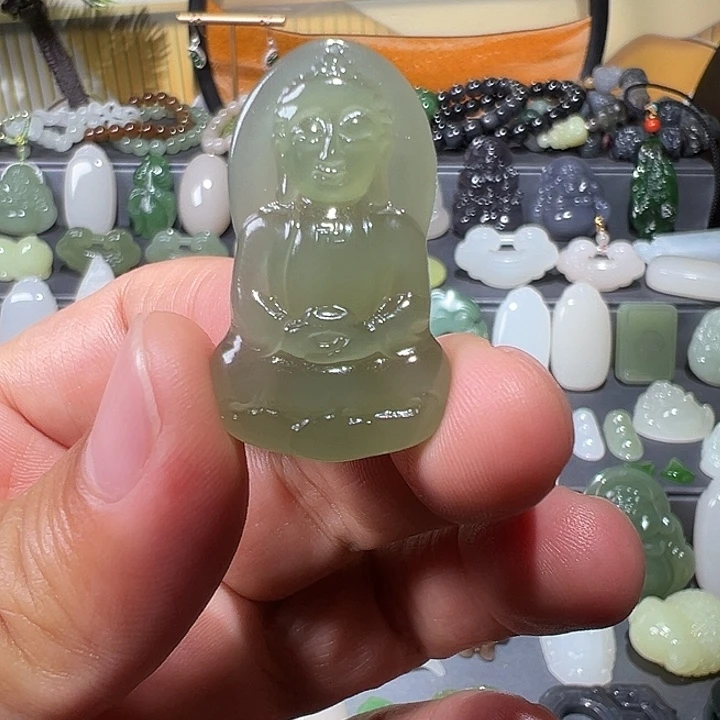 颈饰未镶嵌和田玉