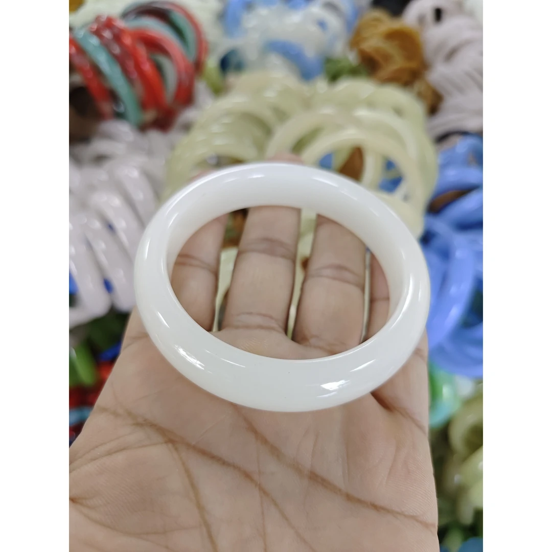 1541号精品白晴水正圈手镯