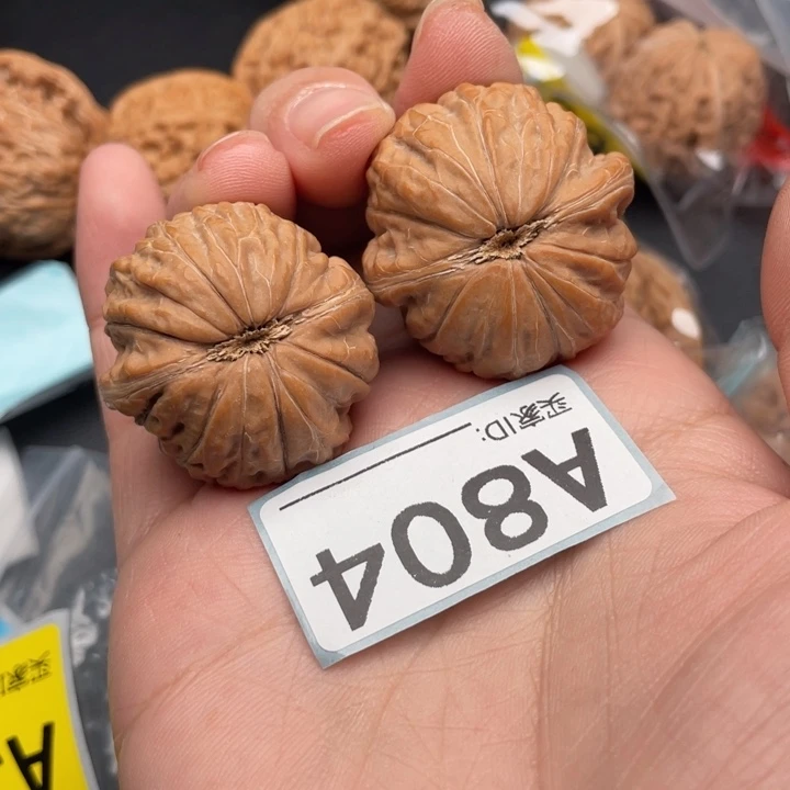 文玩核桃吊坠核桃