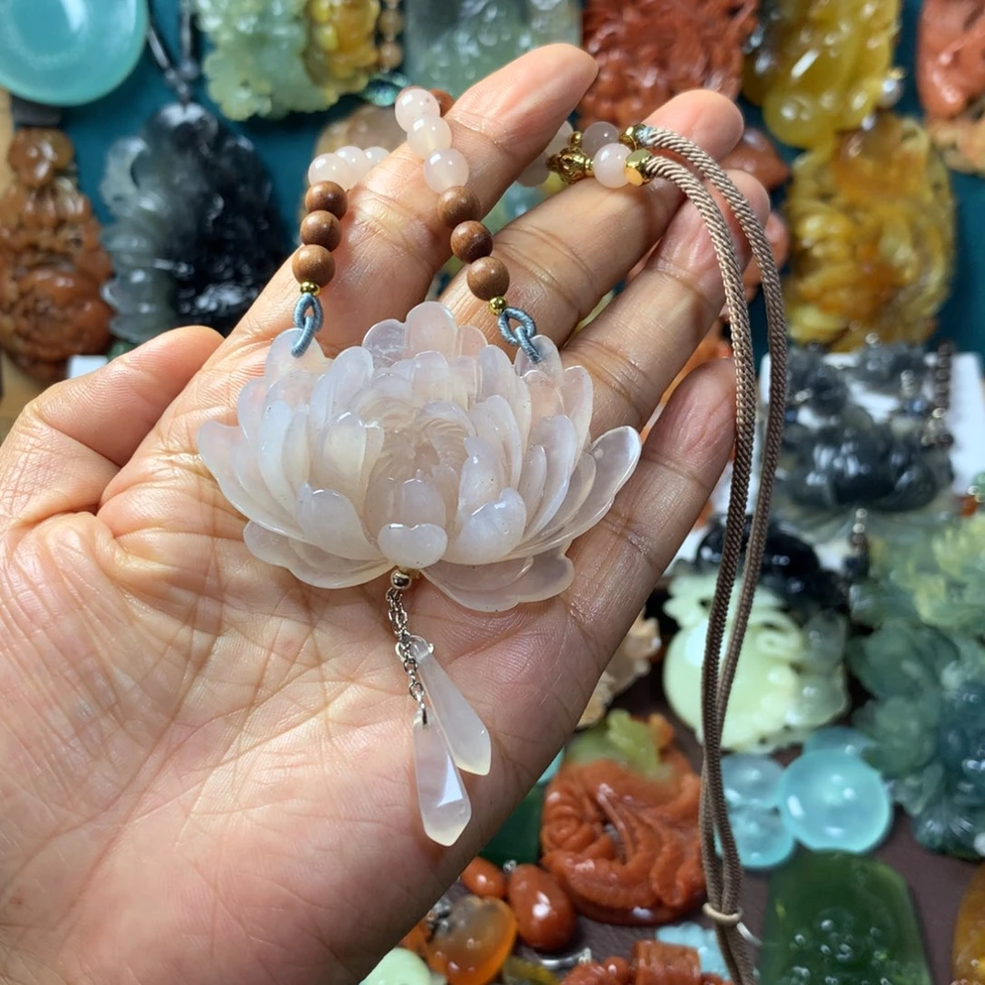 蛇纹石玉未镶嵌挂坠