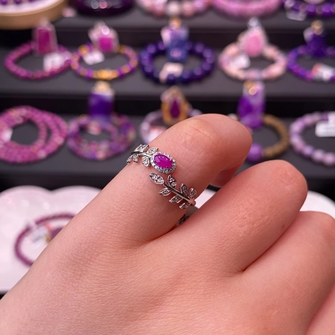 苏纪石（舒俱来）18K金镶嵌戒指