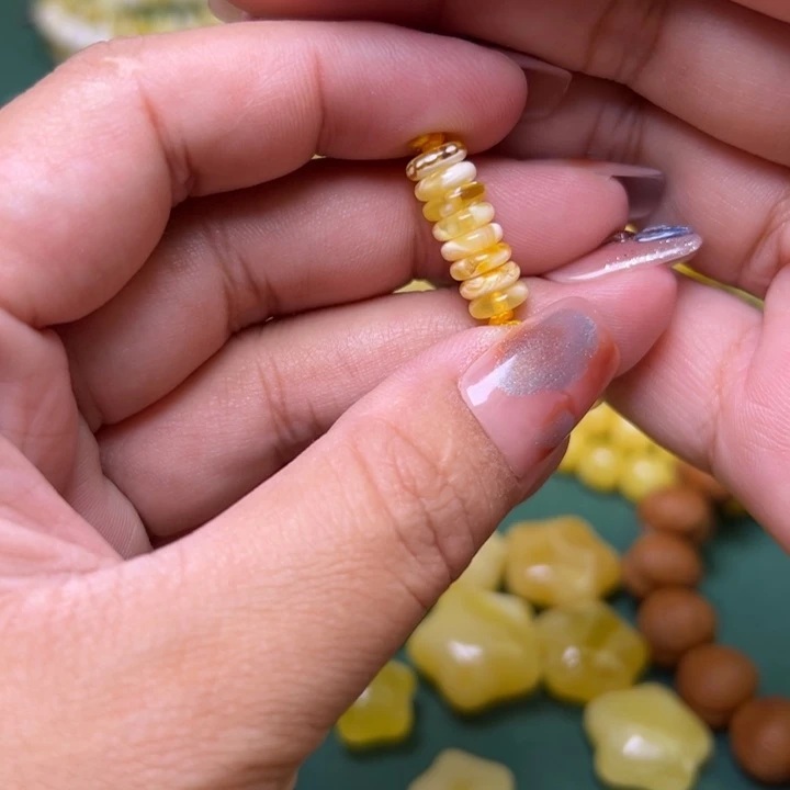 蜜蜡未镶嵌珠宝奇石