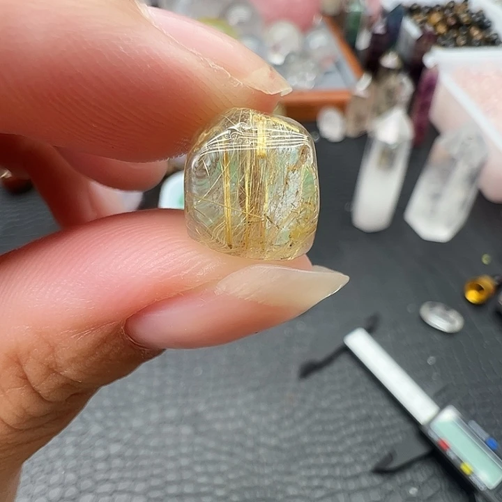 水晶未镶嵌珠宝半成品351