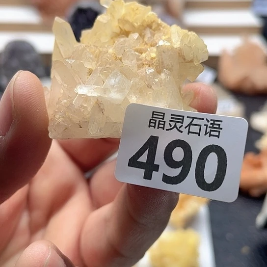 未镶嵌水晶大型摆件（非配饰）
