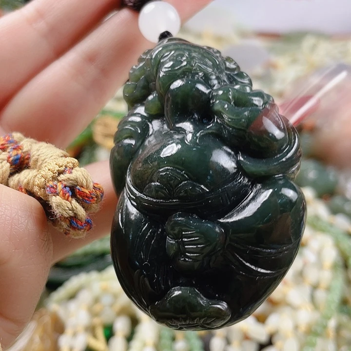 未镶嵌和田玉挂件