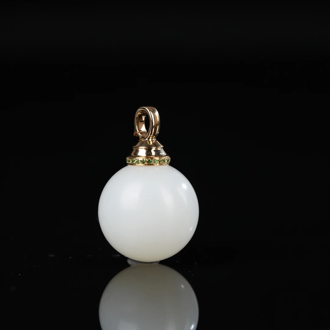 典藏级 和田白玉羊脂白级龙珠吊坠 18K金 20mm± H17302