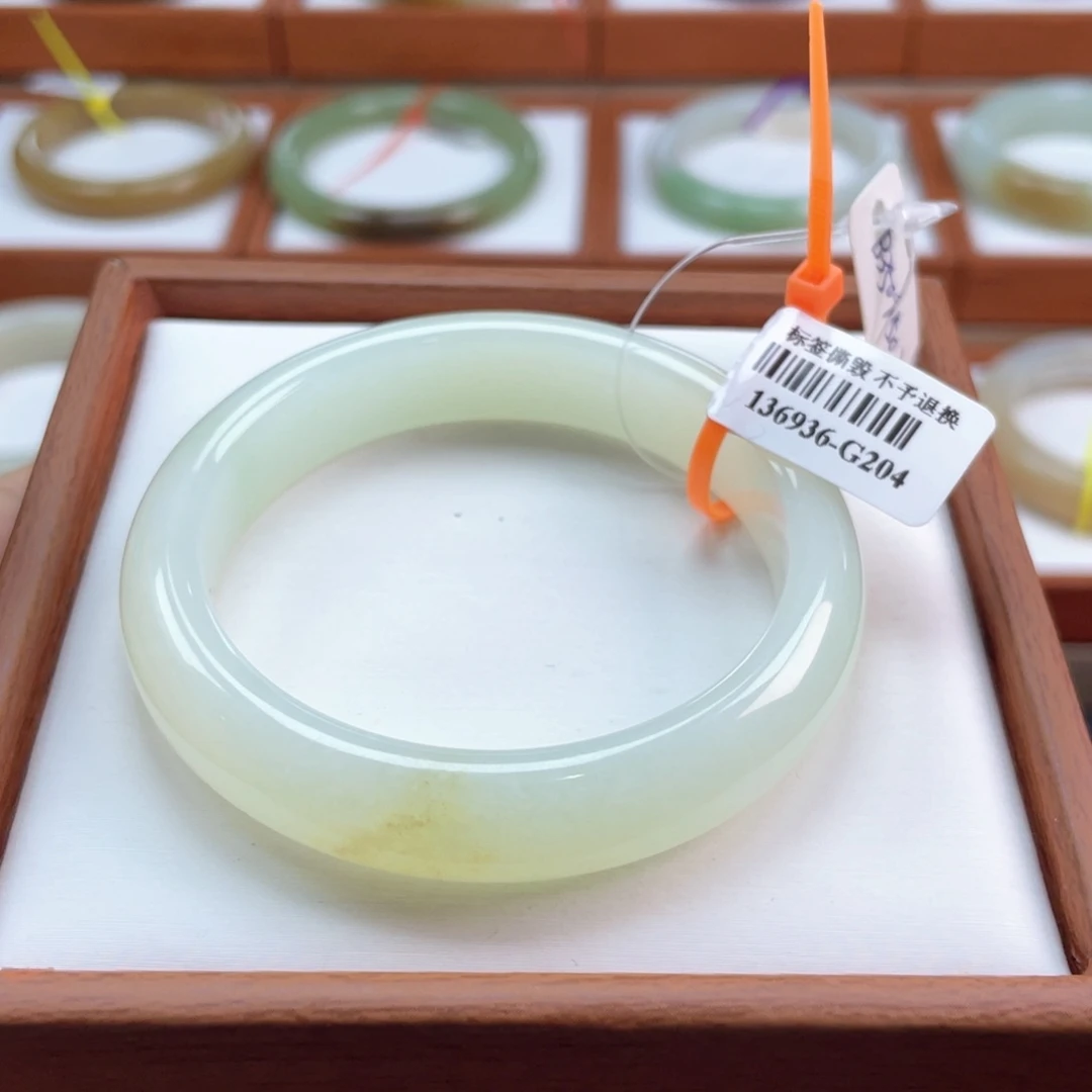 【闪购商品】未镶嵌手镯和田玉链接43。 53/54