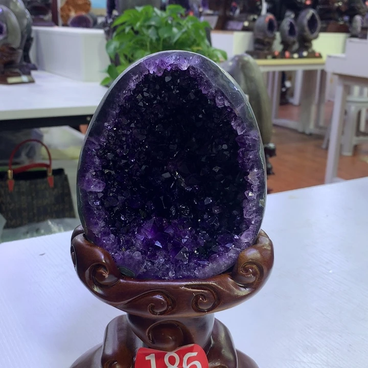 紫晶大型摆件（非配饰）未镶嵌雪****！静静