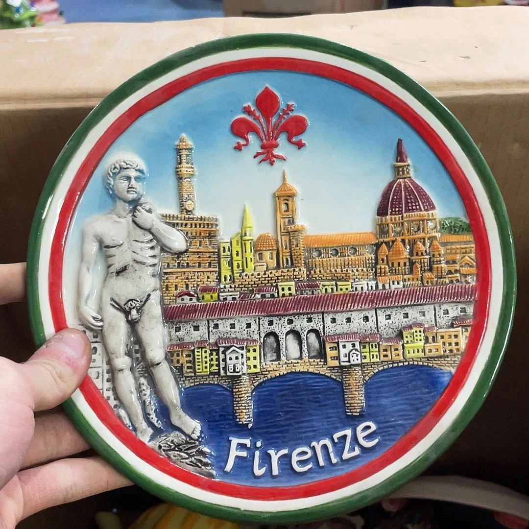 摆件   磕碰。封釉。