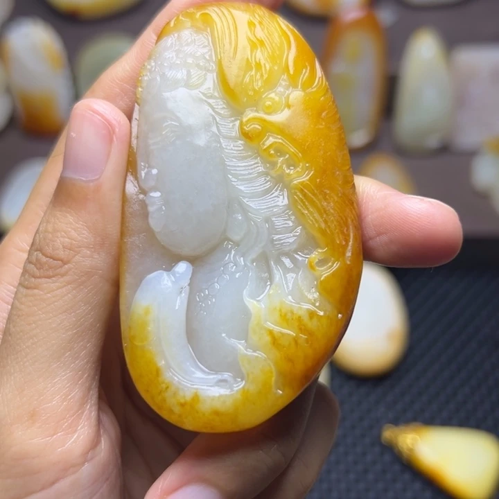 颈饰未镶嵌和田玉