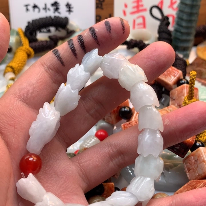 翡翠未镶嵌颈饰保真天然a货翡翠