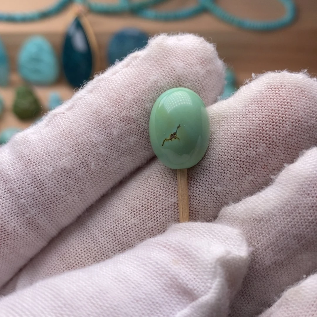 绿松石未镶嵌挂件