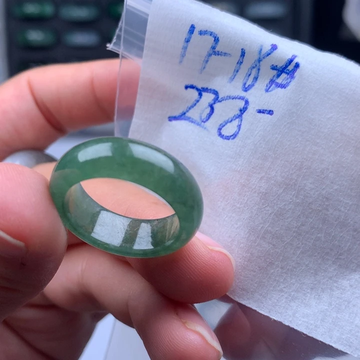 小***1未镶嵌戒指翡翠戒圈