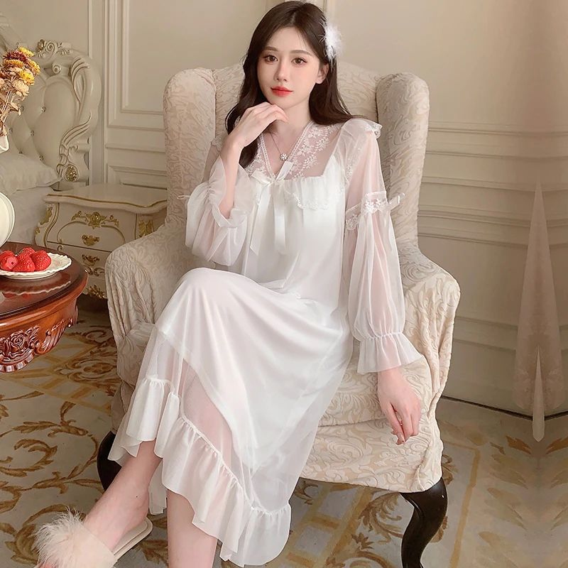 带胸垫睡裙女秋长袖性感蕾丝花边网纱法式纯欲公主风宫廷风家居服