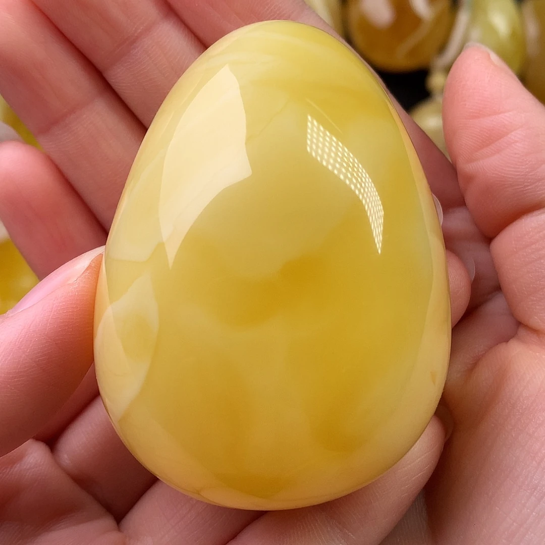 琥珀裸石未镶嵌吊坠