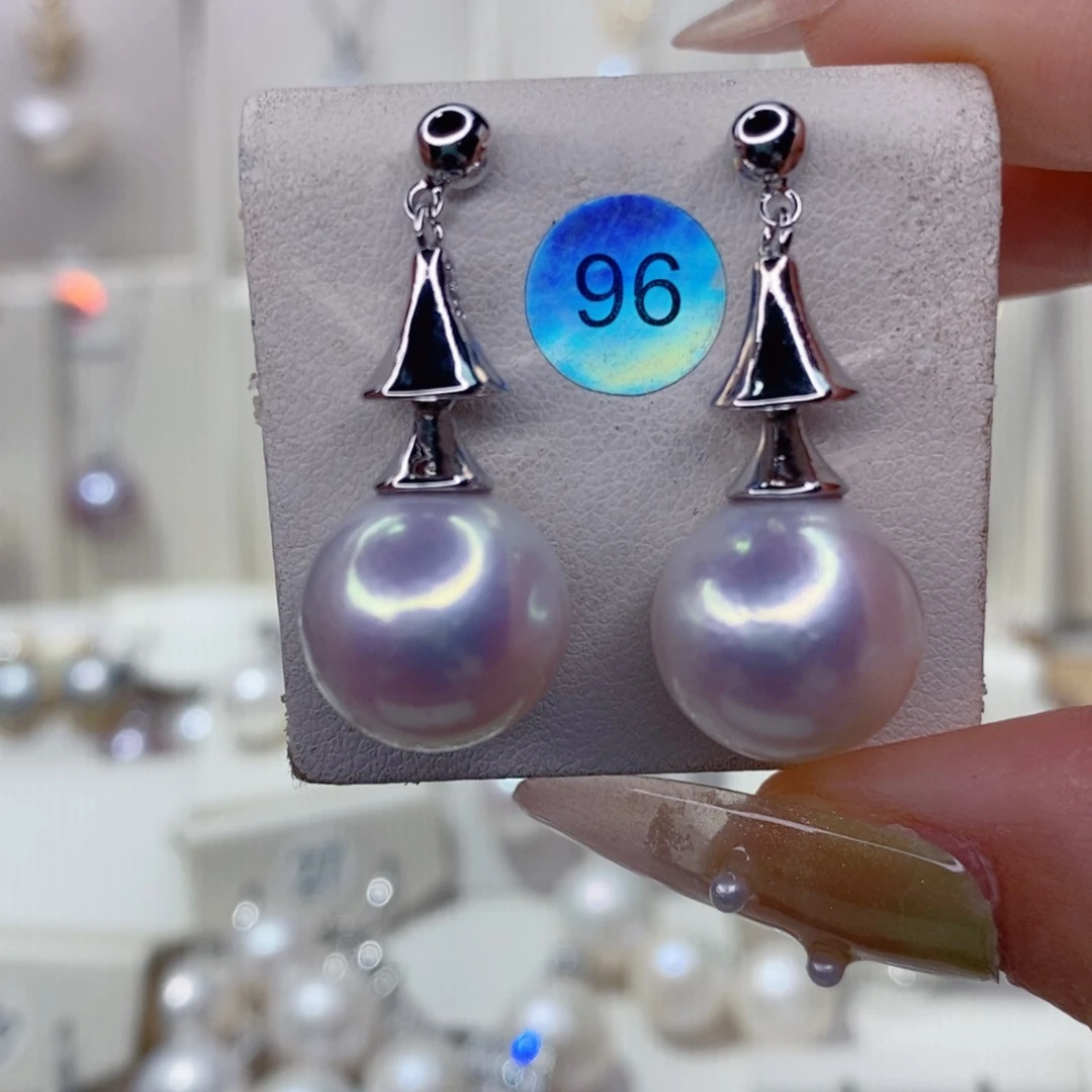 洛***淇银S925镶嵌淡水珍珠耳饰