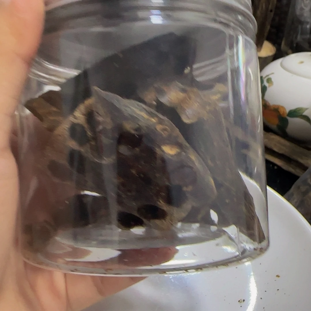 沉香沉香碎屑精品沉水车珠料透顶绿品种50.2克