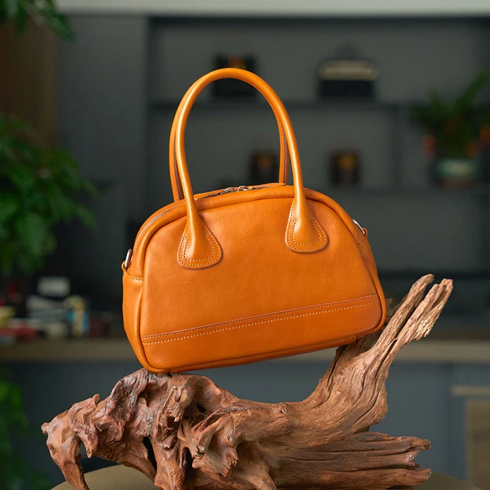 手工女包全树膏植鞣牛皮斜挎保龄球包女真皮复古百搭手提波士顿包