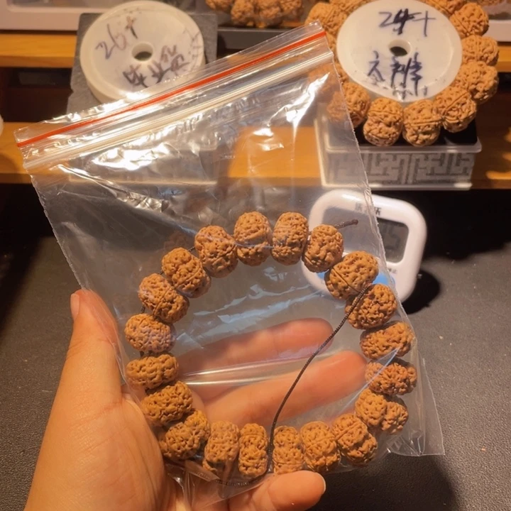 江***哥金刚菩提手串这个