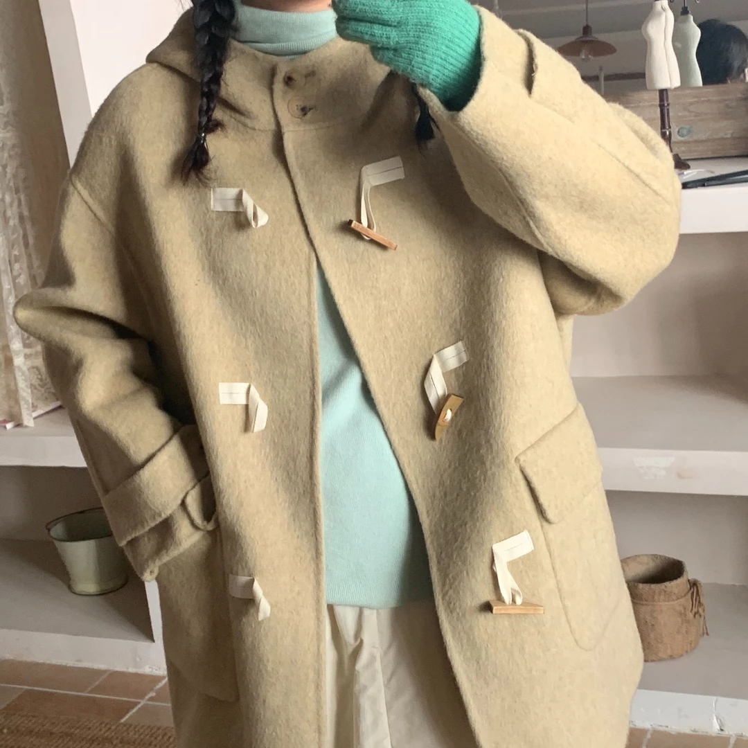 秋屿moment  复古时尚通勤宽松显瘦连帽牛角扣外套