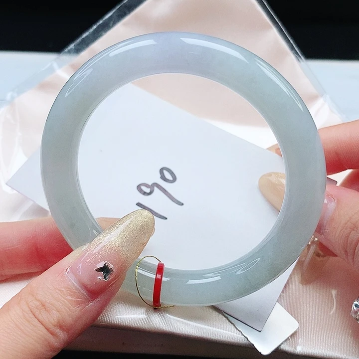 翡翠手镯未镶嵌54.6 正圈